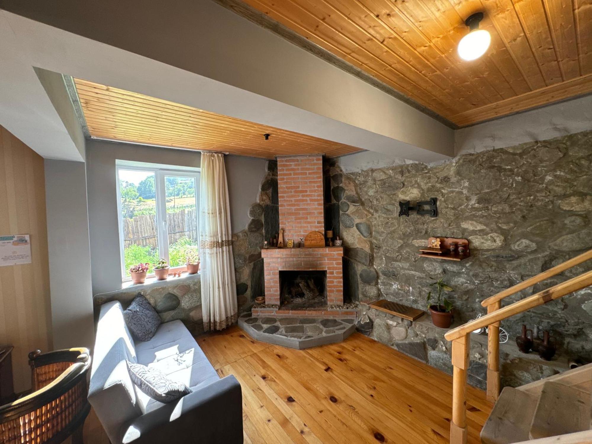 Barbara'S Eco-Cozy Guesthouse Mestia Dış mekan fotoğraf
