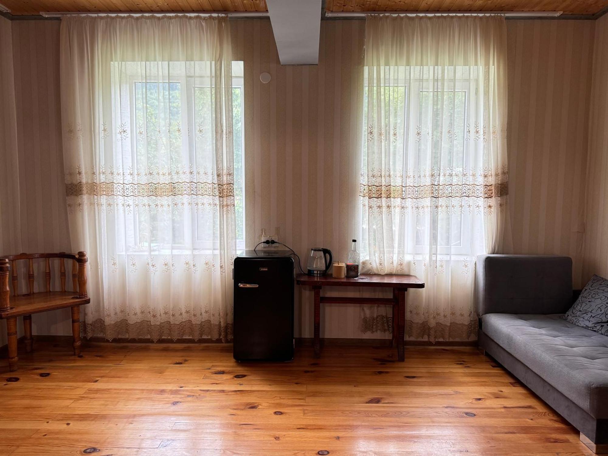 Barbara'S Eco-Cozy Guesthouse Mestia Dış mekan fotoğraf